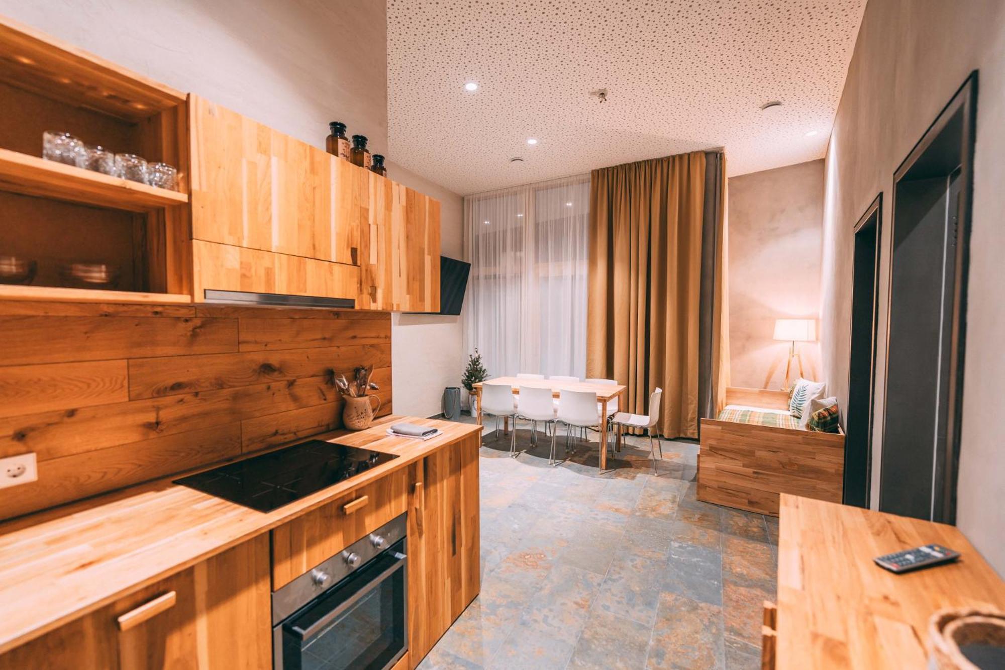 Gut Huegle Erlebnishof & Spa ラーベンスブルク エクステリア 写真